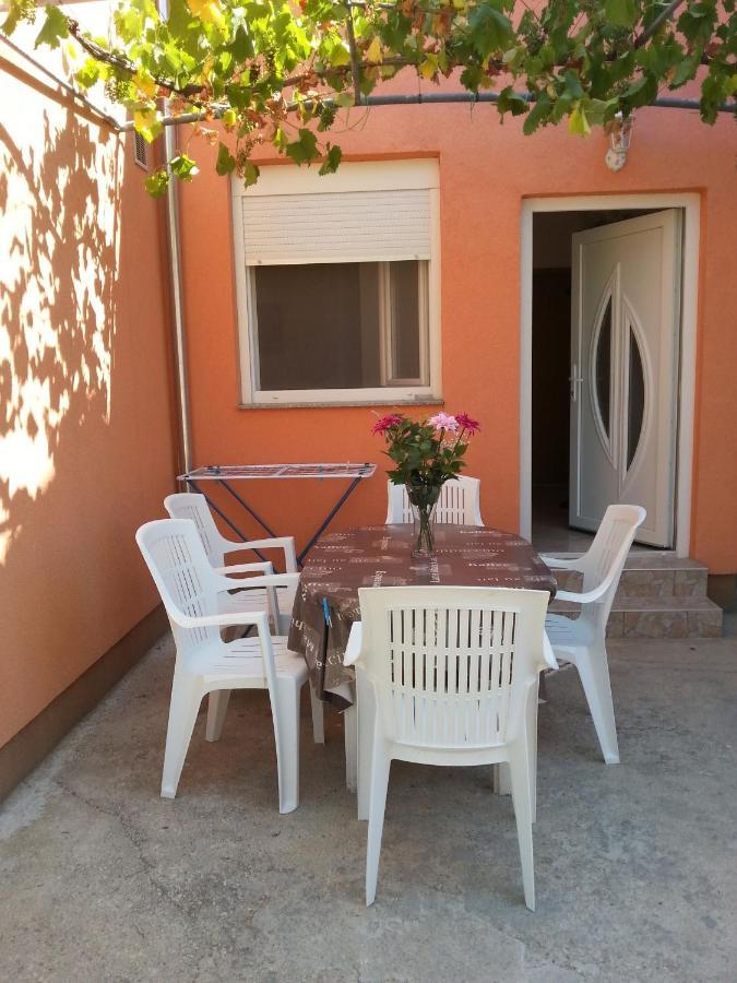 Apartment Toni With Private Parking Zadar Exterior photo